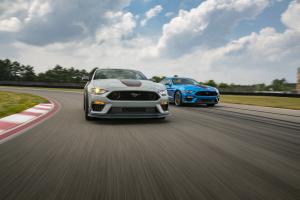 Ford Mustang Mach 1 2021 года 